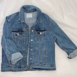 NWOT WOMENS JEAN JACKET